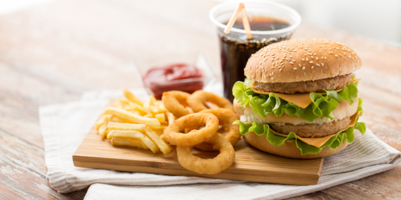 Diets high in processed foods, red meat, and sugar, characteristic of the "Western diet," are strongly linked to an increased risk of colon cancer.